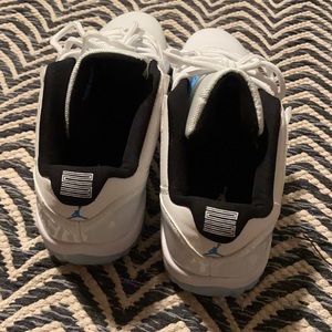 Jordan low top